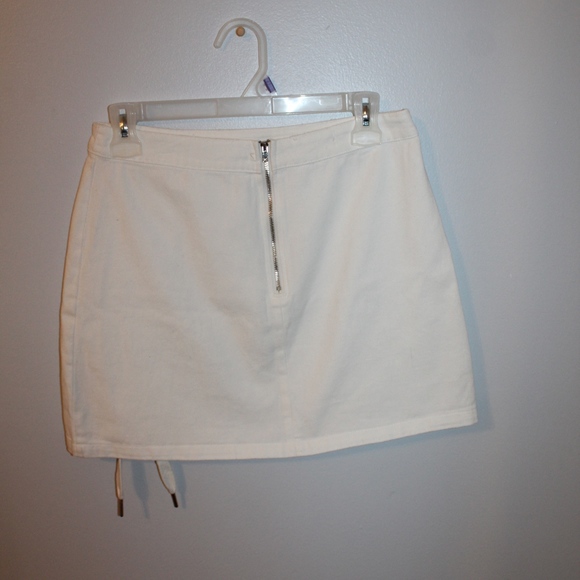 White Denim Skirt - Picture 3 of 3